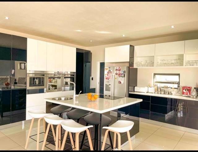 4 BEDROOM HOUSE FOR SALE IN MIDSTREAM RIDGE